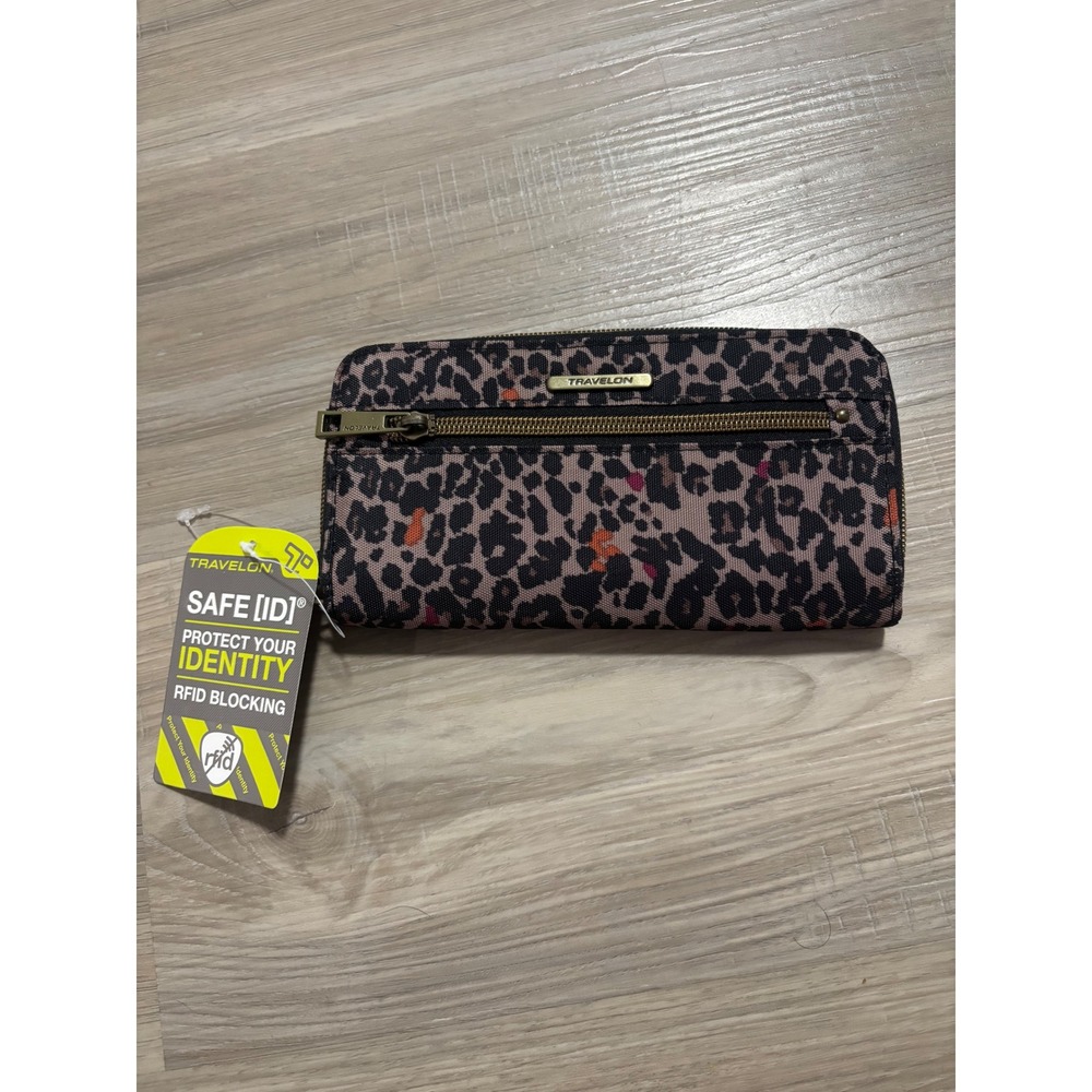 Travelon Safe ID RFID Blocking Leopard Print Zip Around Wristlet Wallet Clutch‎